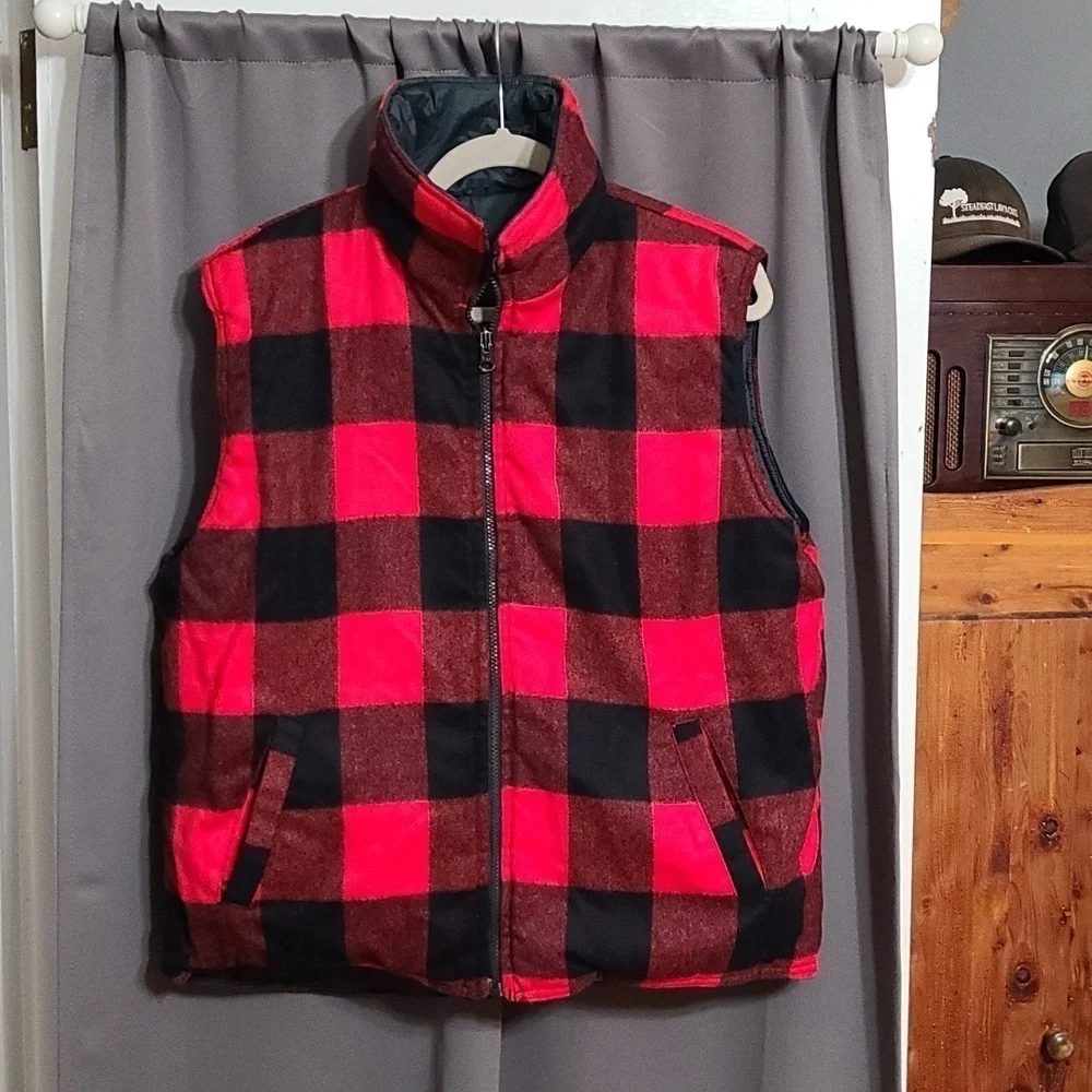 VTG St. Moritz Mens Reversible Vest Nylon/Flannel Red/Blk Plaid Zips Sz L EUC